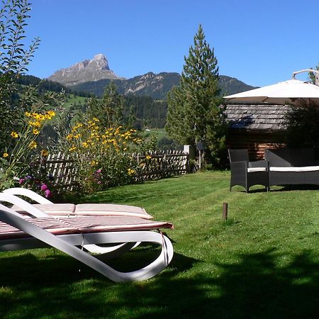 Hotel Alpenrose Dolomites La Valle Exterior foto